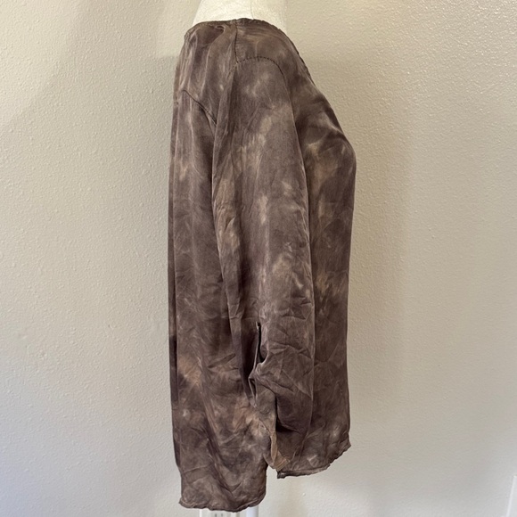 Silky Gray Women's Top - Picture 3 of 7